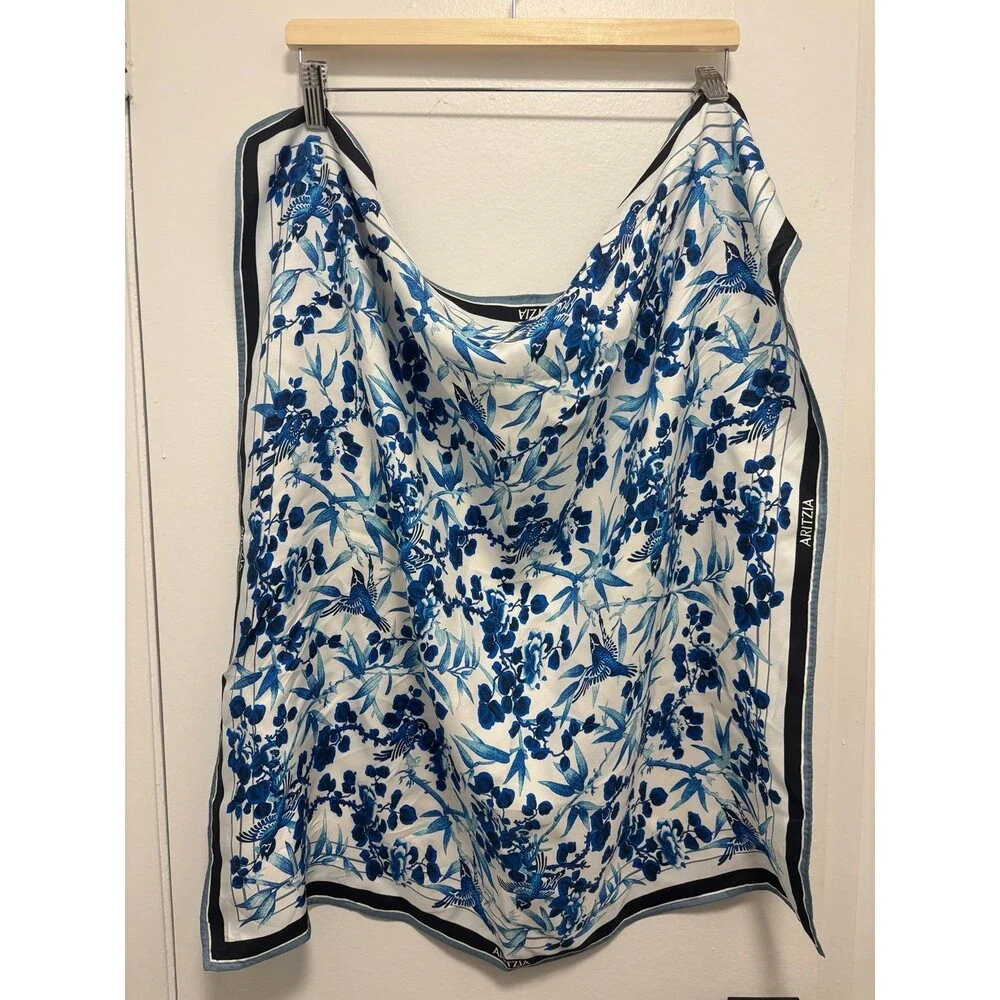 Like New 100% Silk Aritzia Elite Silk Scarf